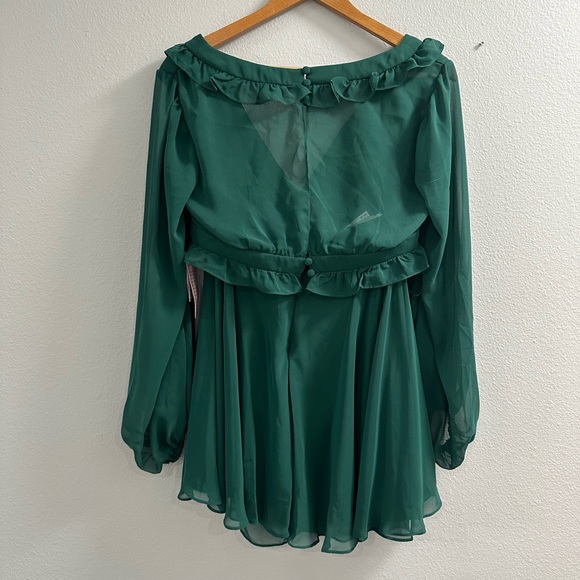 NWT LOVELY BISHOP SLEEVE RUFFLED CHIFFON CUTOUT MINI DRESS - HUNTER GREEN - Picture 5 of 12